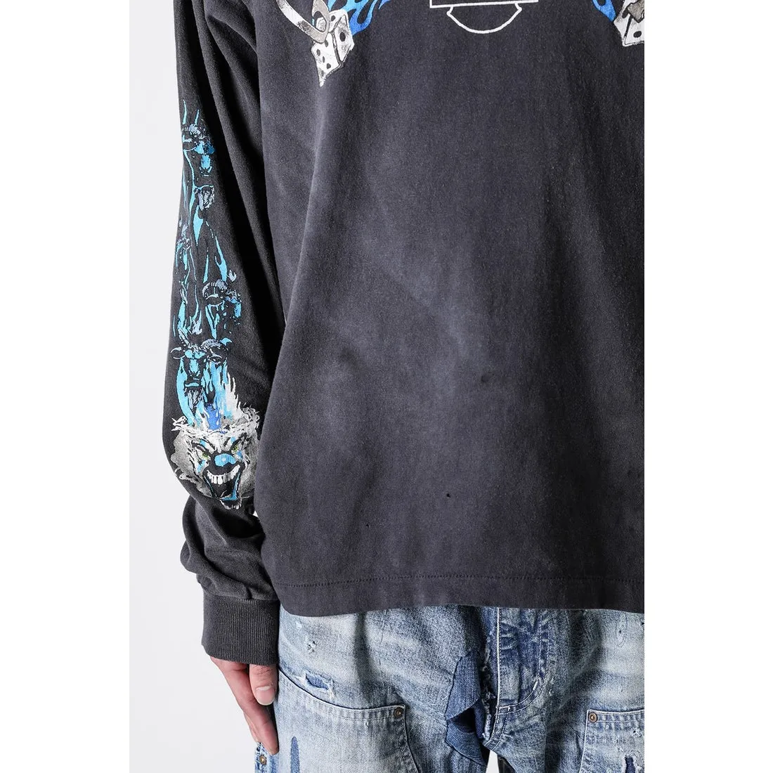 SAINT Mxxxxxx LS TEE/BTFL BASTARS/BLK flame dice distressed long sleeves, washed black S-XL, look for cylindrical fabrics without side seams, don’t buy open ones anymore, boring Assute ready-made garments dyed, all parts faded with spray paint/dirty with hand-made graffiti, collar and cuffs frayed, many hangings/original level printing restored, customized new markings/accessories complete, with little angel anti-counterfeiting label